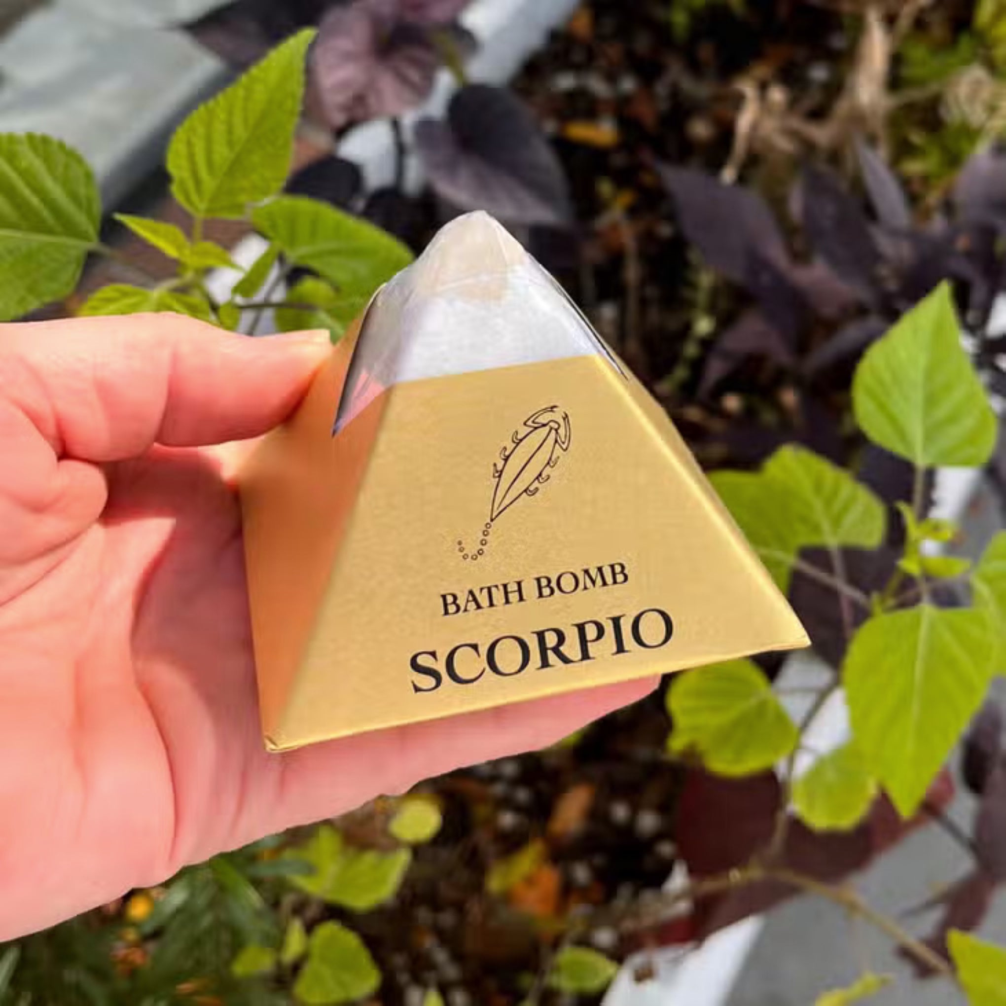 Bomba de baño Scorpio con cristal oculto
