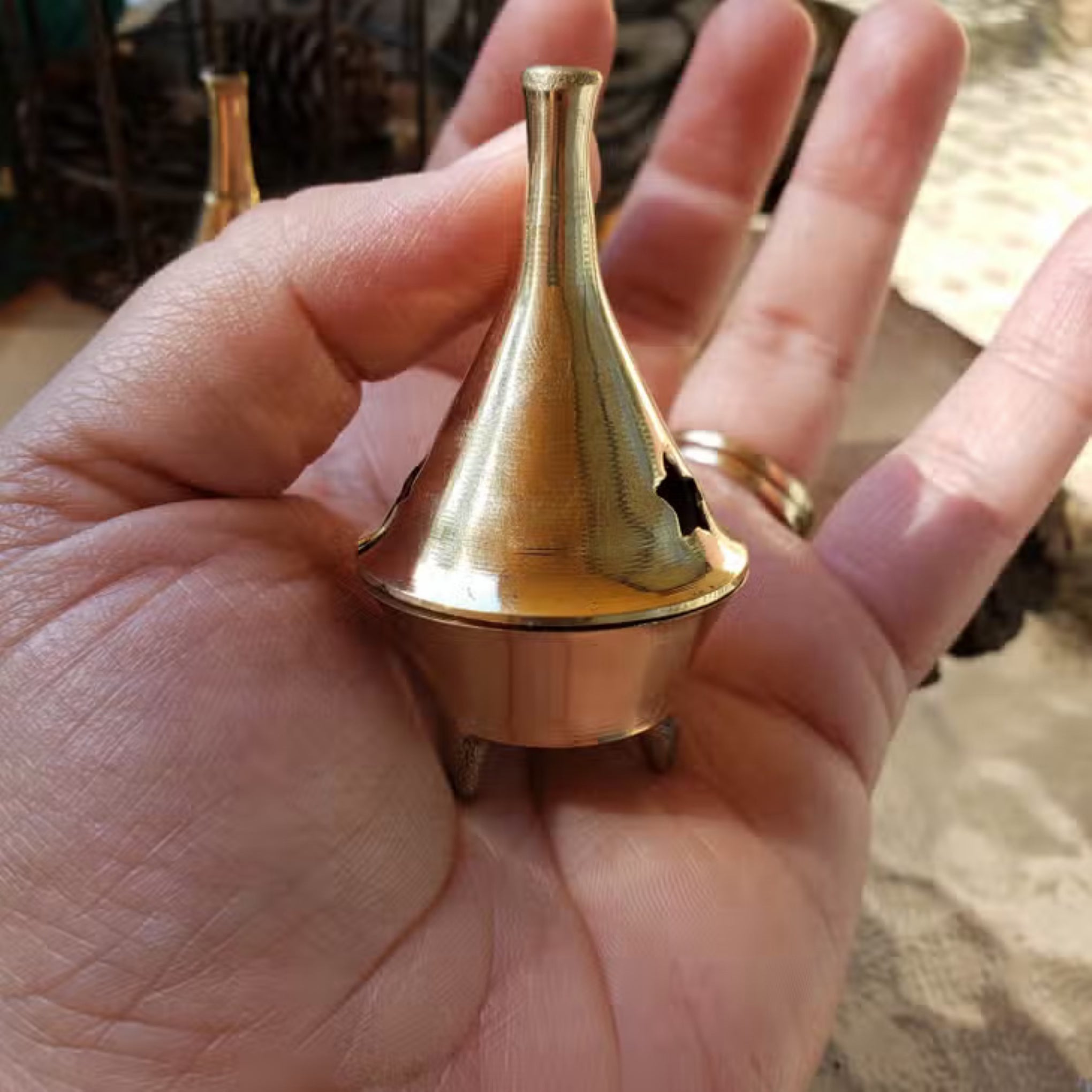 Quemador cónico de latón