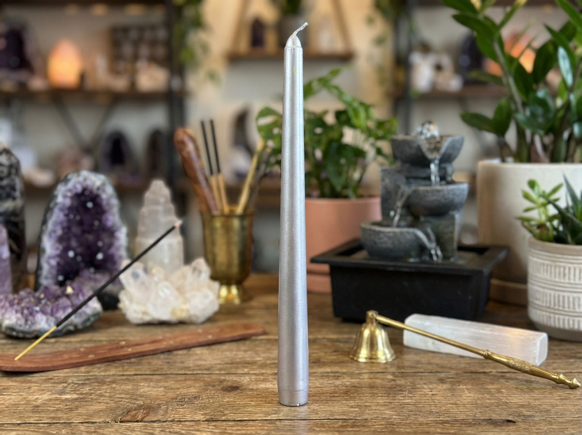 Velas cónicas surtidas de 10" (paquete de 12)