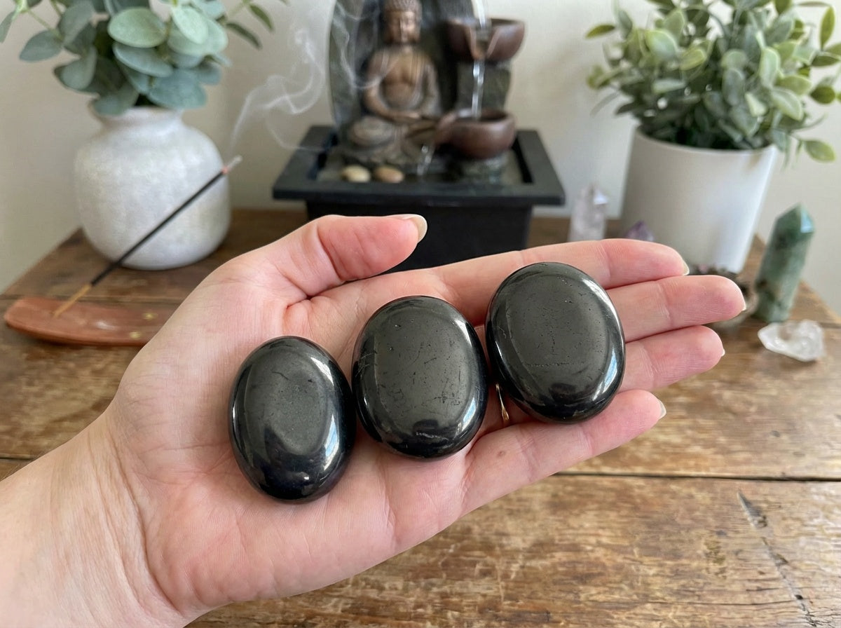 AAA Shungite Palm Stone