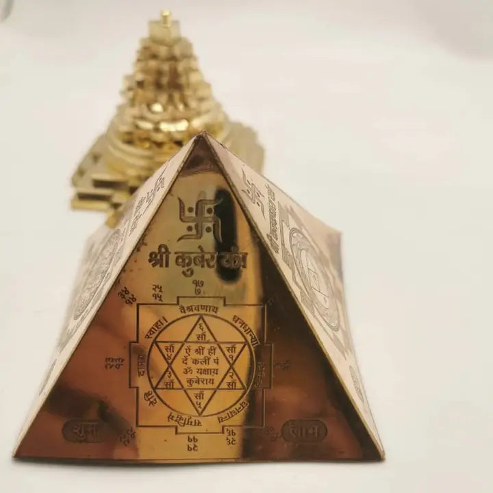 Yantra de la pirámide de cobre